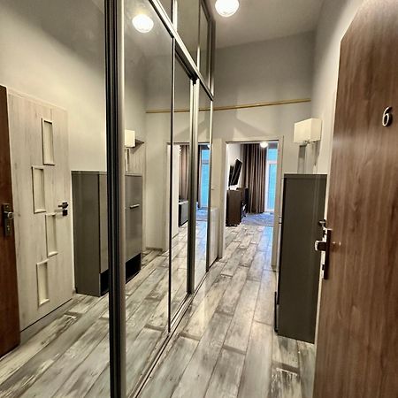 Royal City Centre Apartment Попрад Экстерьер фото